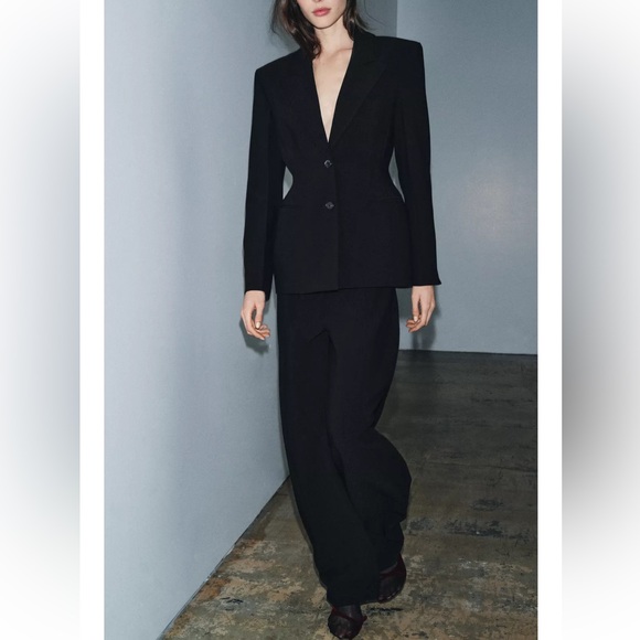 ZARA VIRAL TOPSTITCHED FITTED BLAZER ZW COLLECTION - Picture 9 of 14